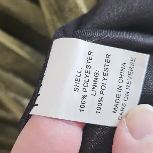 Elegant metallic olive Green Pleated Skirt - Picture 5 of 11